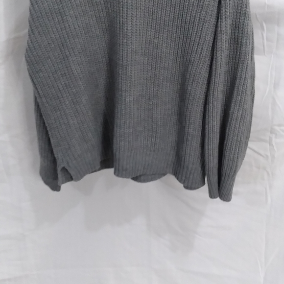 (144) Time True Sweater, Size XXXL - Picture 3 of 6